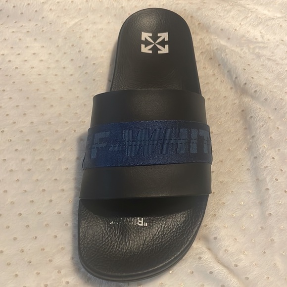Off-White slides main image 4